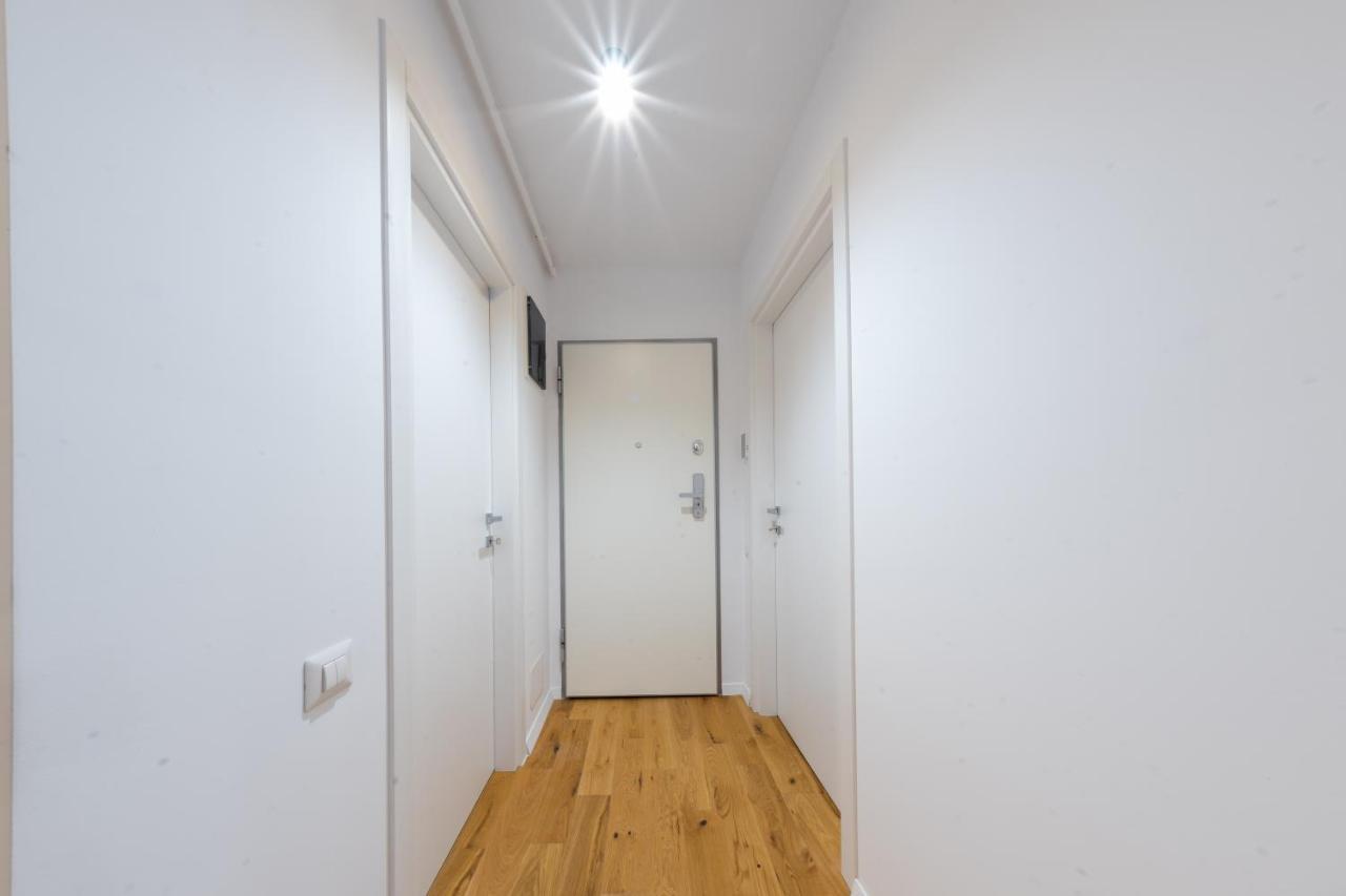 בוקרשט Citadela North 1Br Apartment W Security And Self Check In מראה חיצוני תמונה